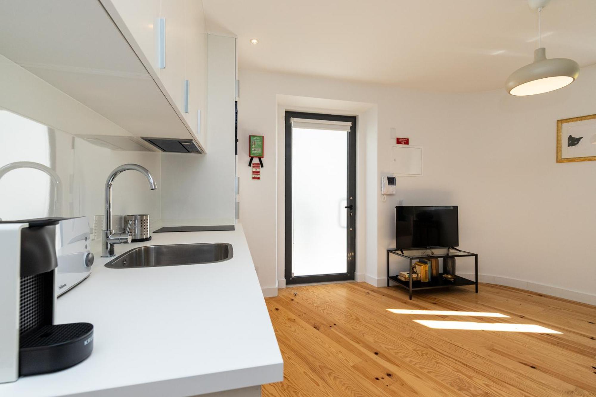 Design And Bright Studios Near Pasteis De Belem Lisbon Bagian luar foto